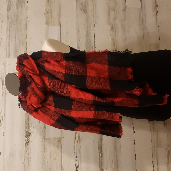 Mix It Other - Buffalo Plaid scarf